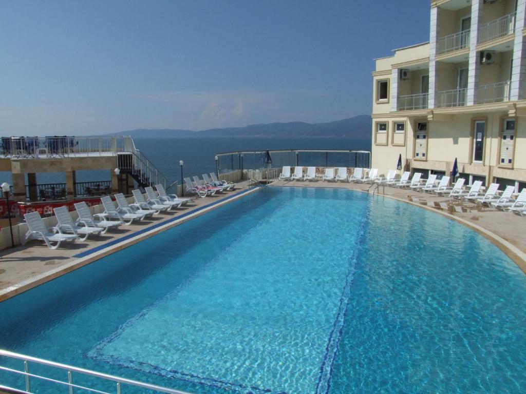 Dogalya Hotel Муданья Экстерьер фото