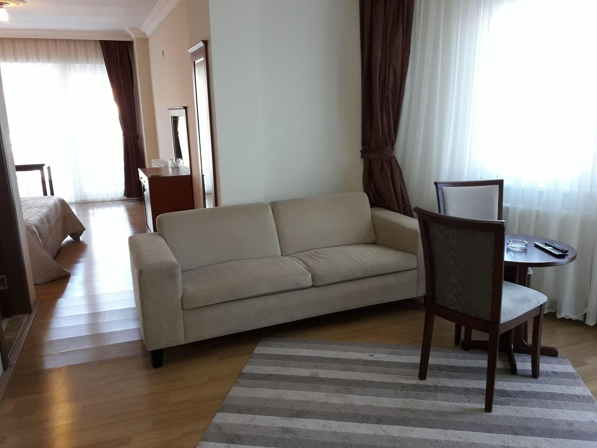 Dogalya Hotel Муданья Экстерьер фото
