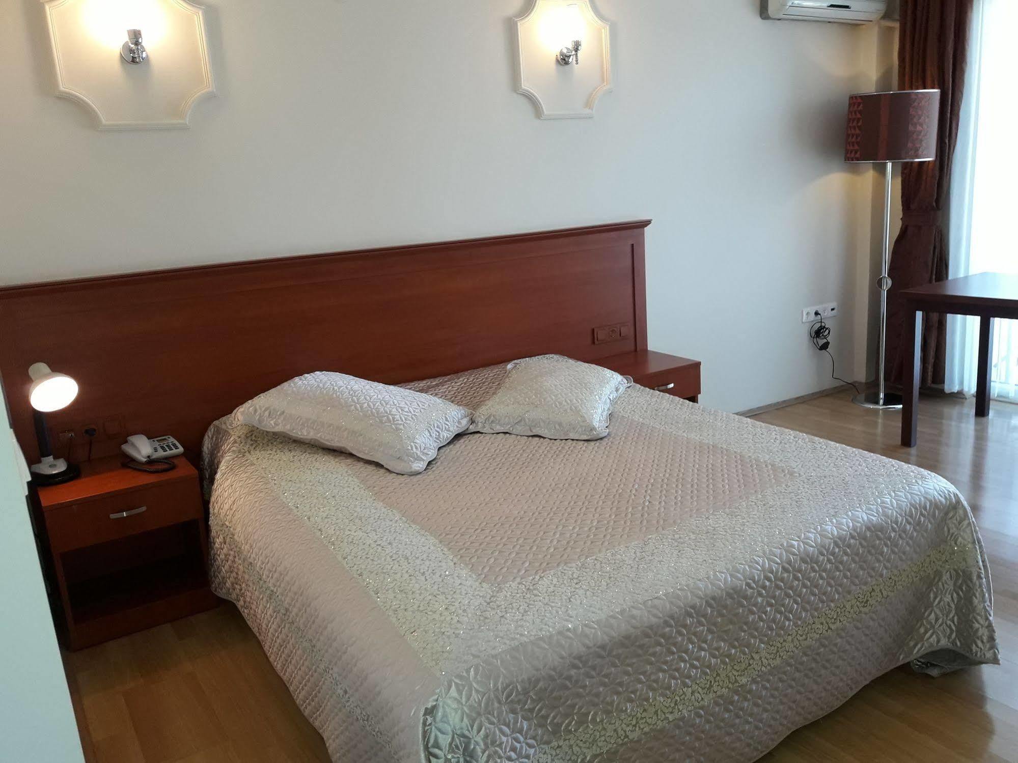 Dogalya Hotel Муданья Экстерьер фото